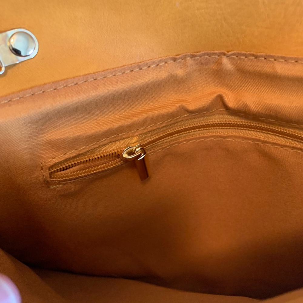 Artisan Leather Clutch Crossbody Purse with strap - Picture 10 of 12